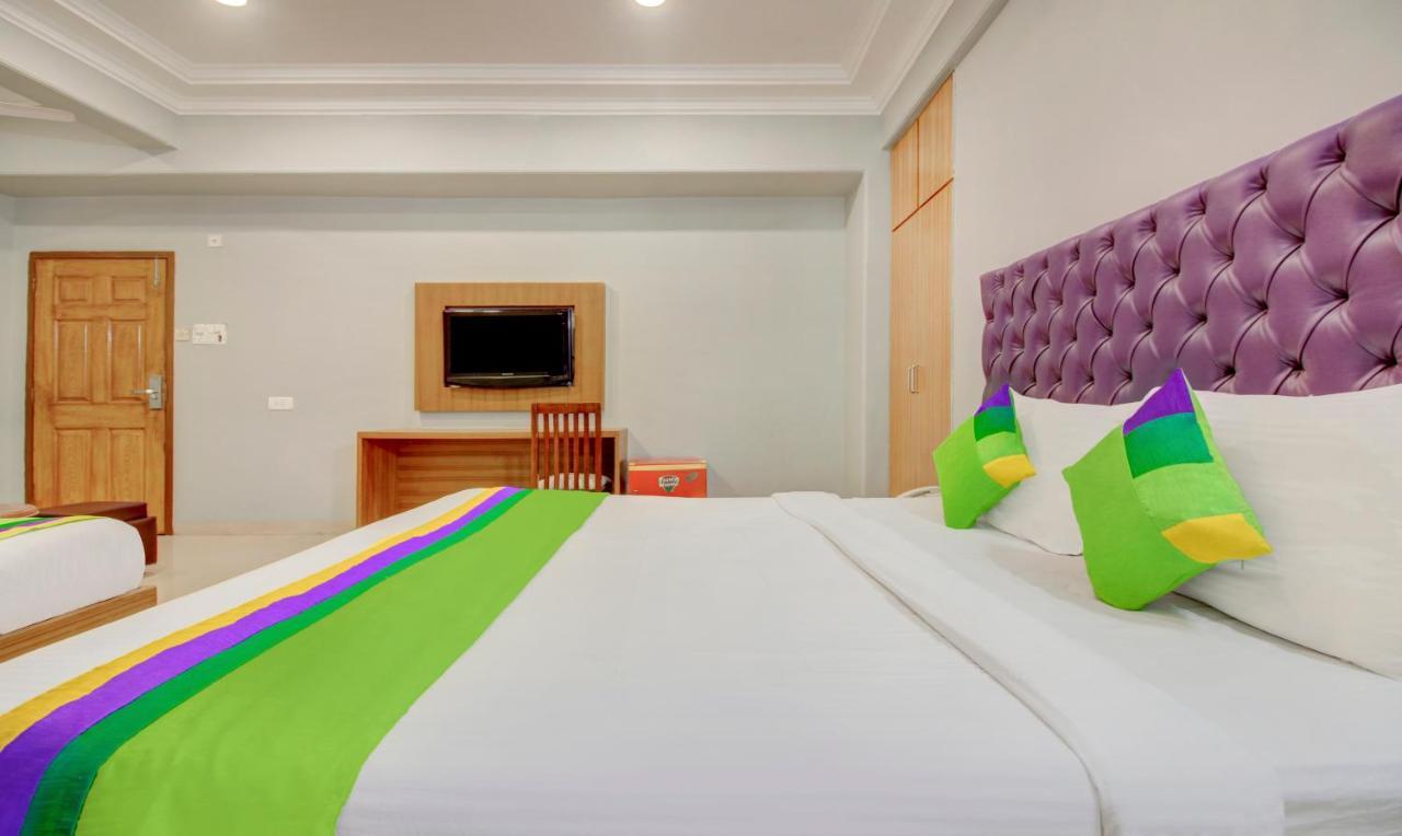 Treebo Cruz Royale Santacruz West Otel Mumbai Dış mekan fotoğraf