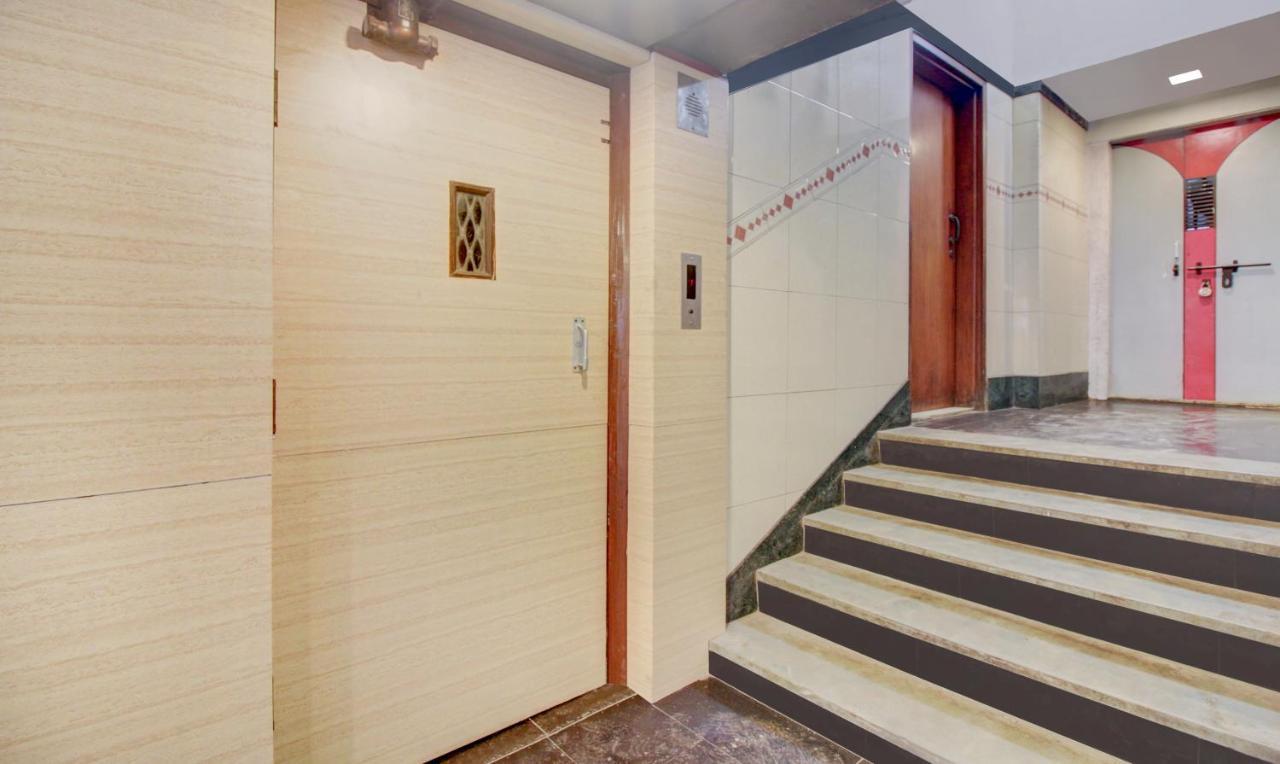 Treebo Cruz Royale Santacruz West Otel Mumbai Dış mekan fotoğraf