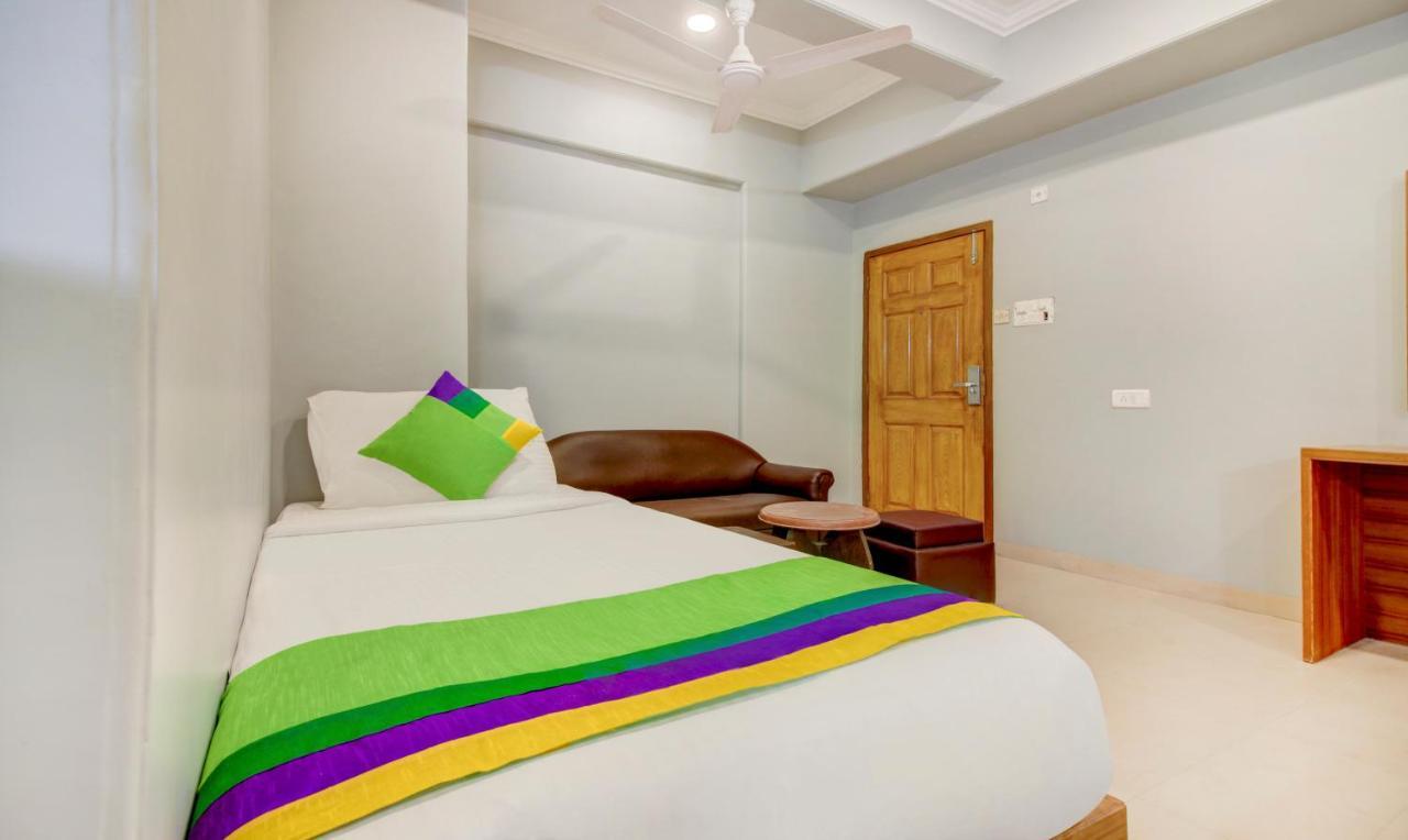 Treebo Cruz Royale Santacruz West Otel Mumbai Dış mekan fotoğraf
