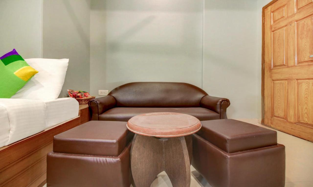 Treebo Cruz Royale Santacruz West Otel Mumbai Dış mekan fotoğraf